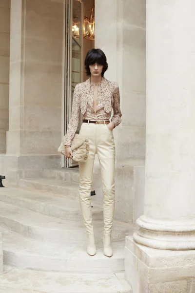 Look 7